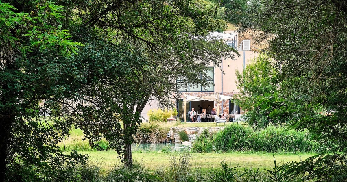Restaurant gastronomique Haute-Provence : dîner face au golf