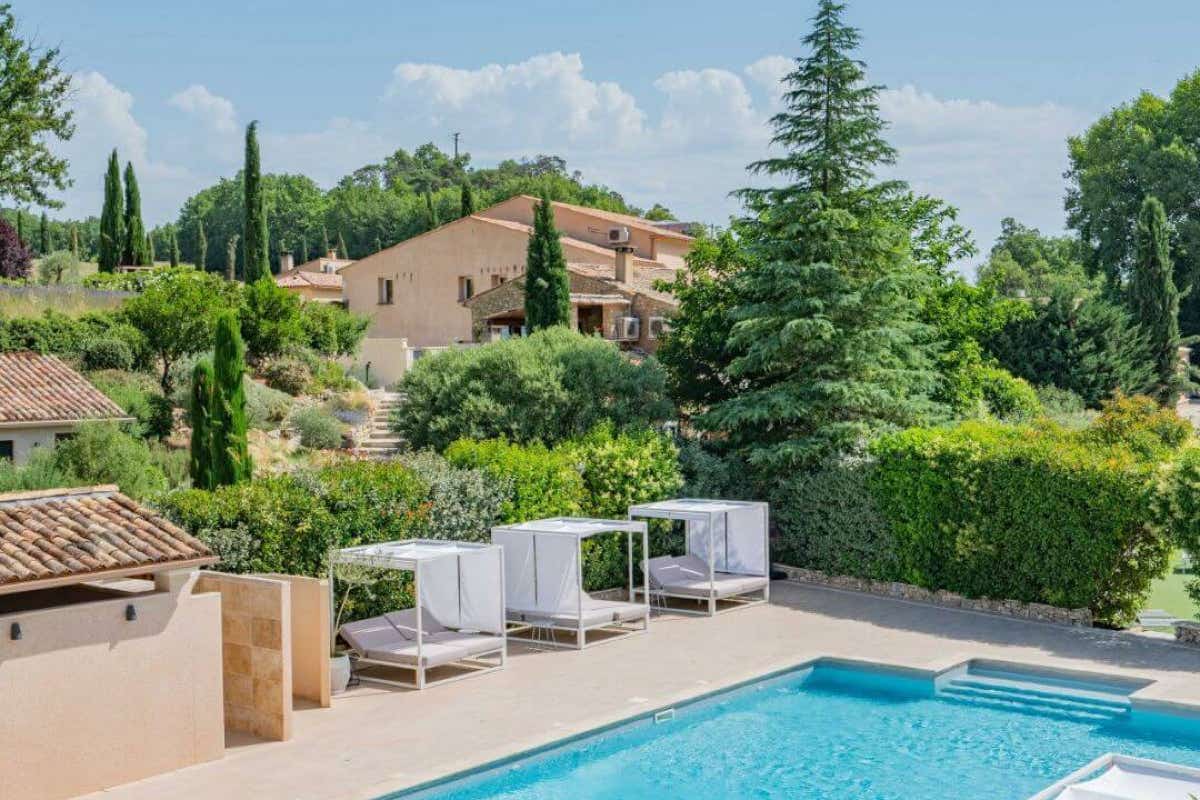 Piscine extérieure, Jacuzzi, SPA, Nature, provence, calme, s'amuser